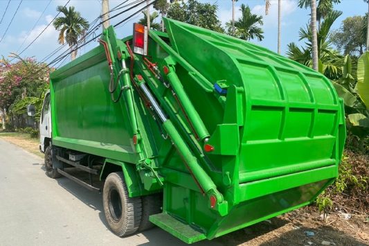 Ban-xe-cuon-ep-rac-9-khoi-isuzu-nqr-2005 (2)
