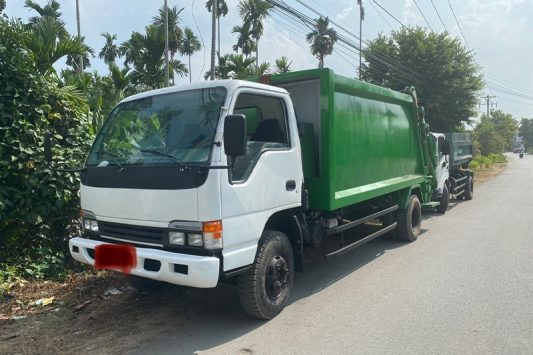 Ban-xe-cuon-ep-rac-9-khoi-isuzu-nqr-2005 (4)
