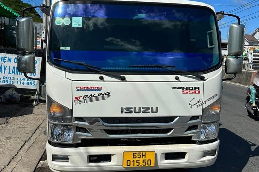 Ban-xe-tai-isuzu-6-tan-thung-lung-2022 (5)